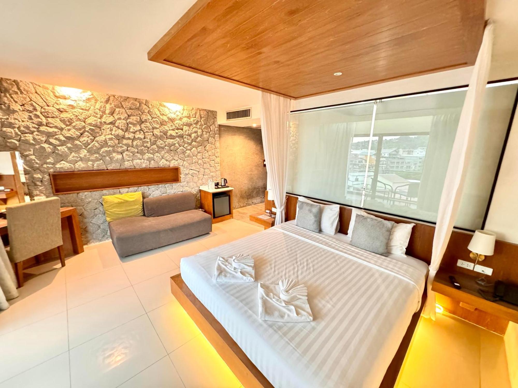 De Coze Hotel Patong Екстериор снимка