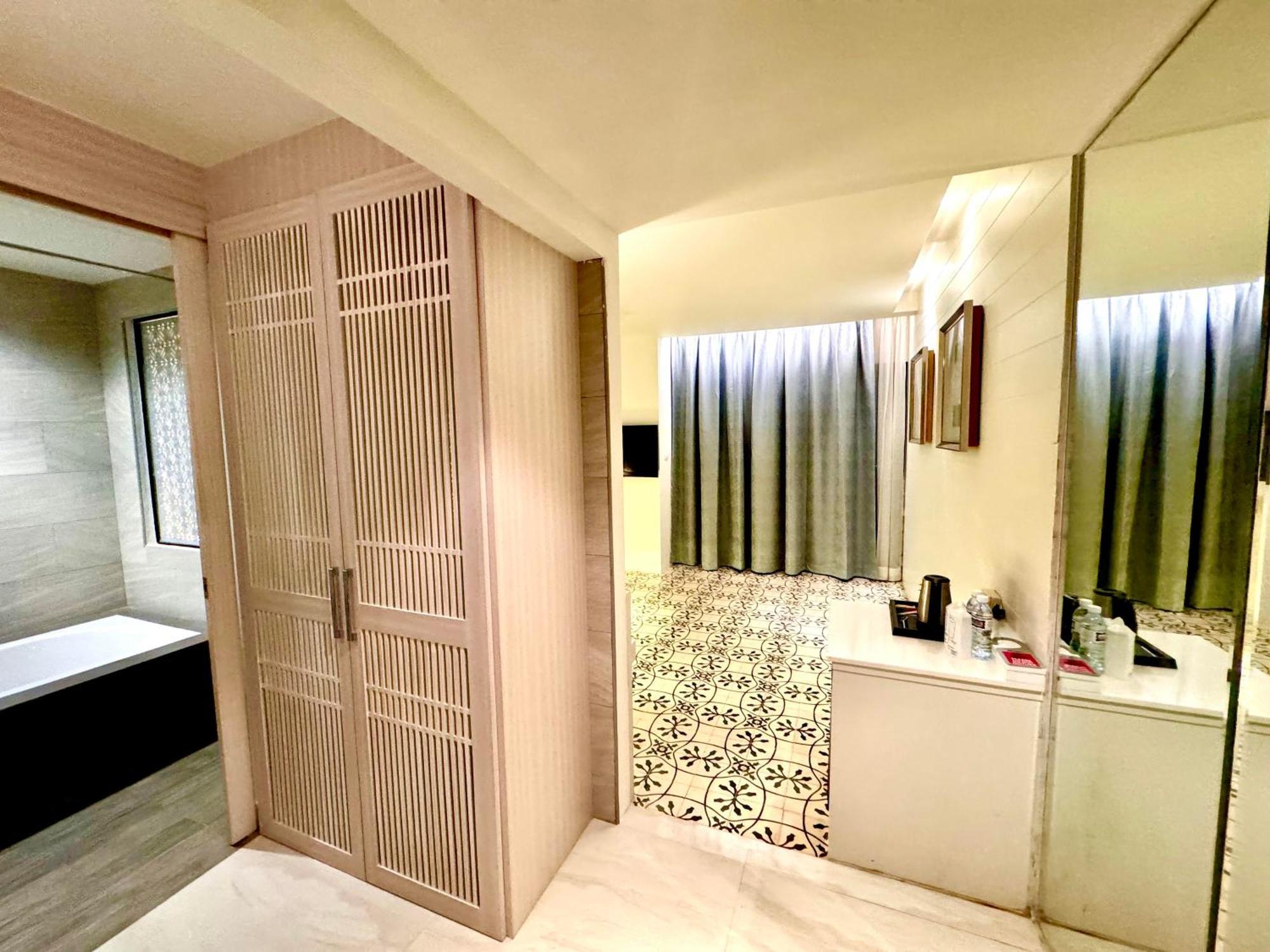 De Coze Hotel Patong Екстериор снимка
