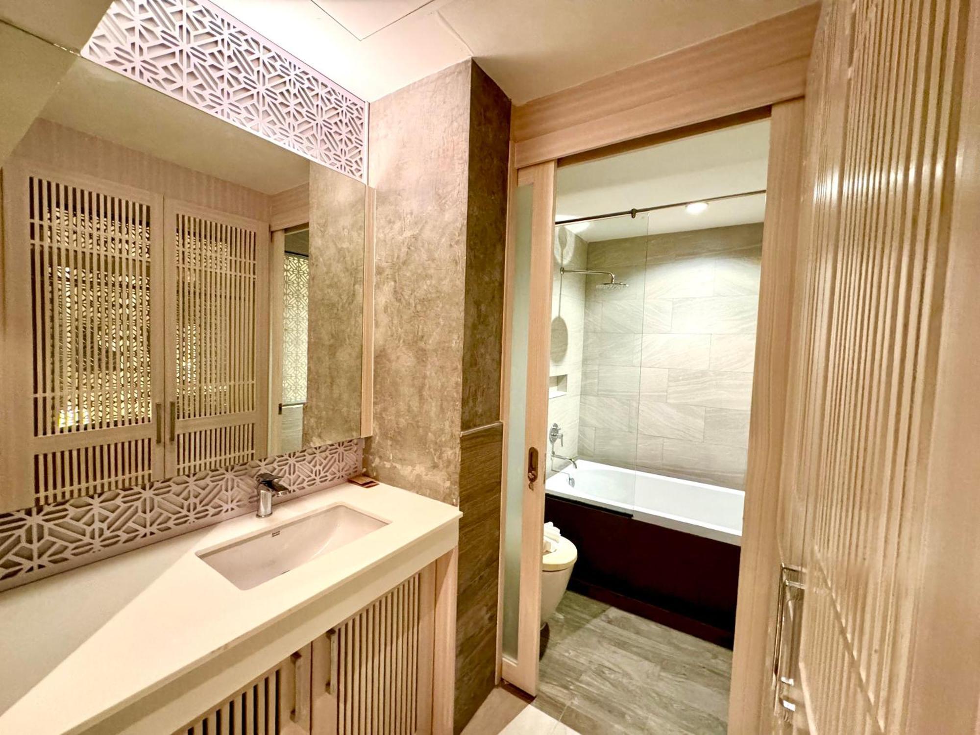 De Coze Hotel Patong Екстериор снимка